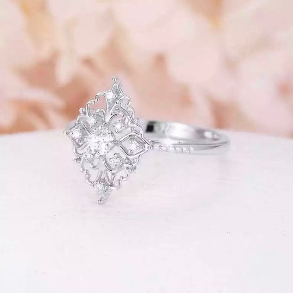 Antique Sterling Silver Ring - Picture 5 of 8